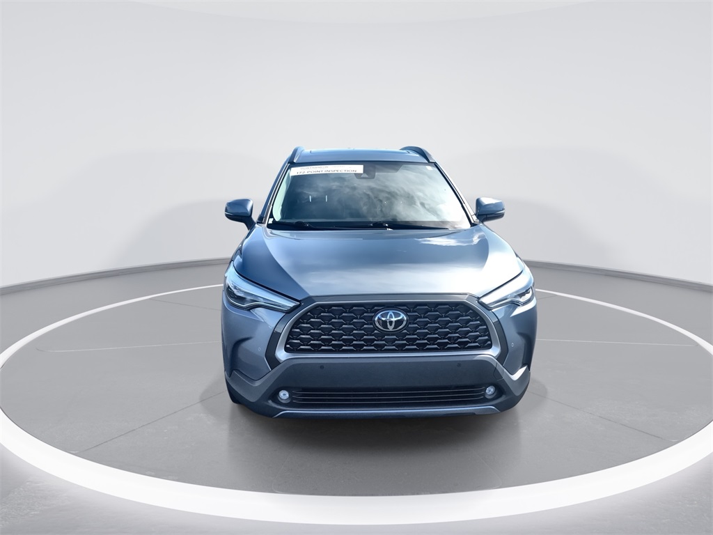 2022 Toyota Corolla Cross XLE photo 3