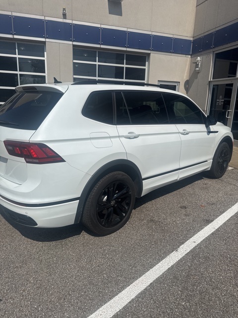 2024 Volkswagen Tiguan SE R-Line Black photo 7
