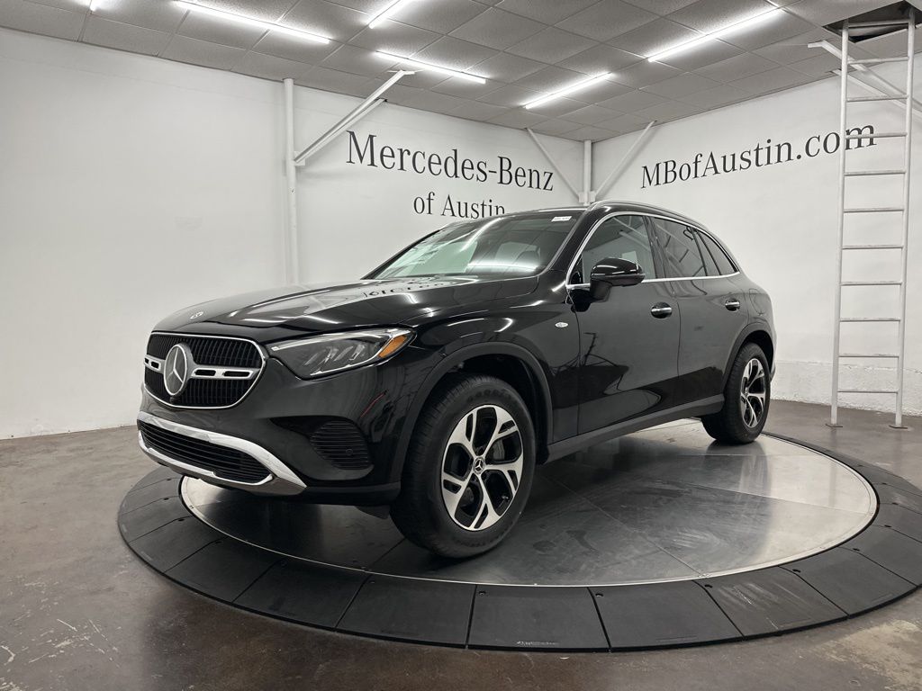 2025 Mercedes Benz GLC 350e 4MATIC photo 2