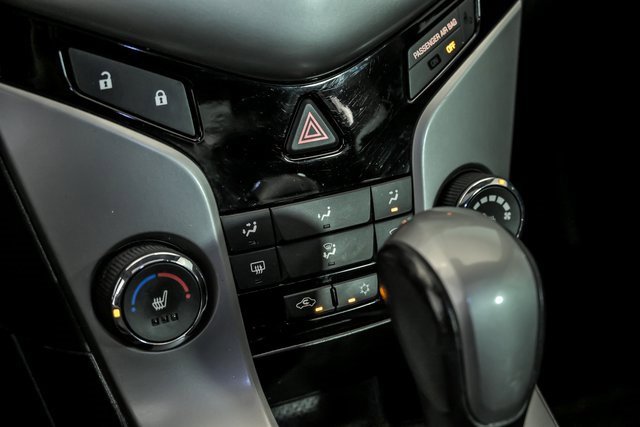 2013 Chevrolet Cruze photo 22