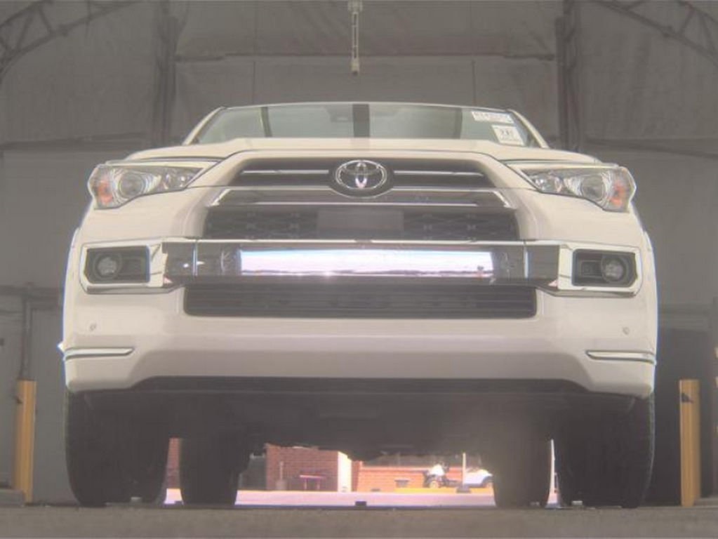 2020 Toyota 4Runner Limited photo 3