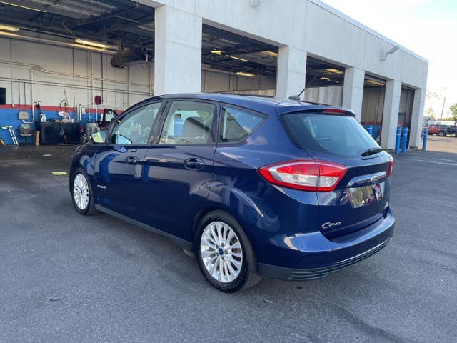 2017 Ford C-Max Hybrid SE photo 4