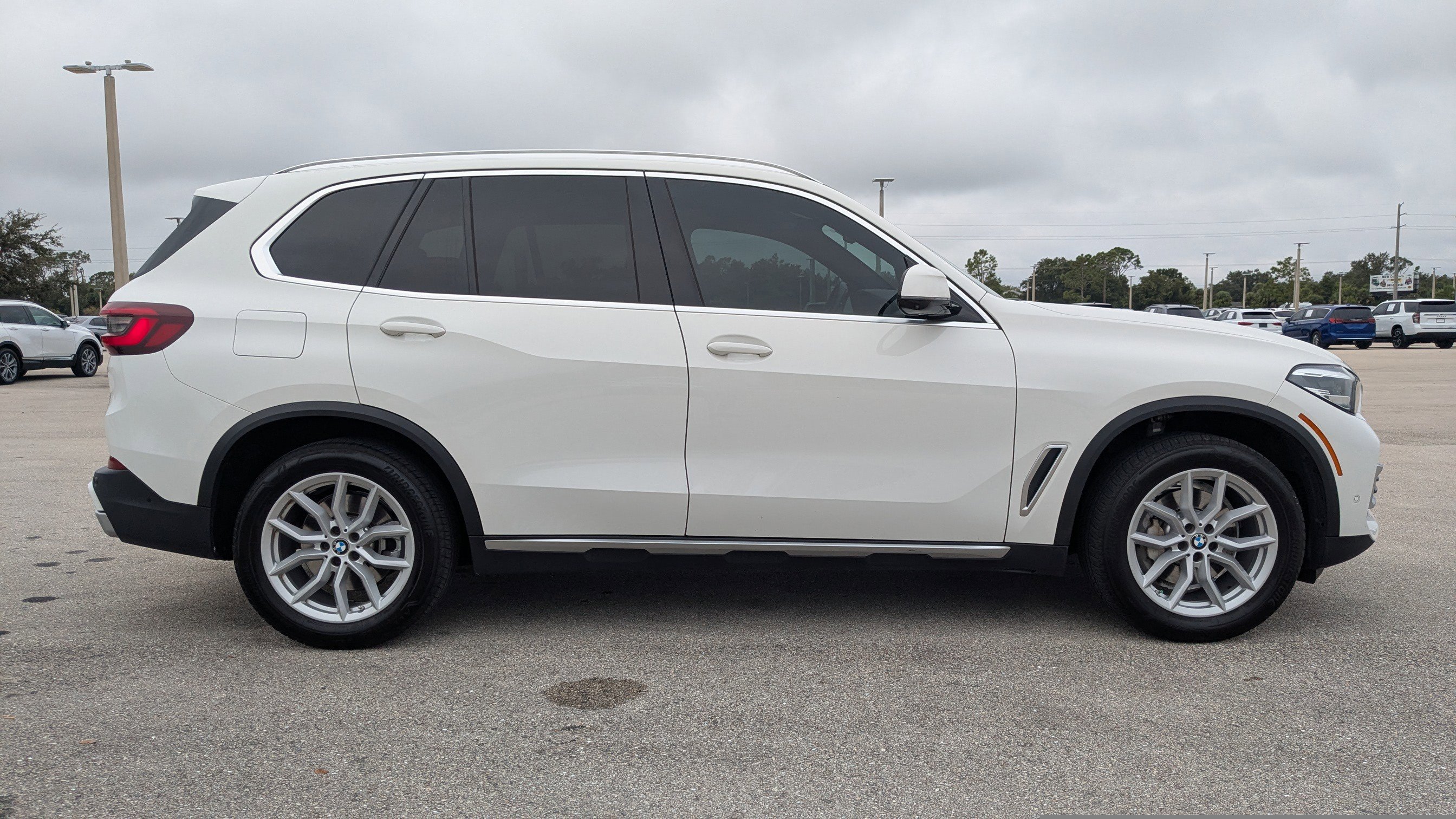 2023 Bmw X5 xDrive40i photo 2