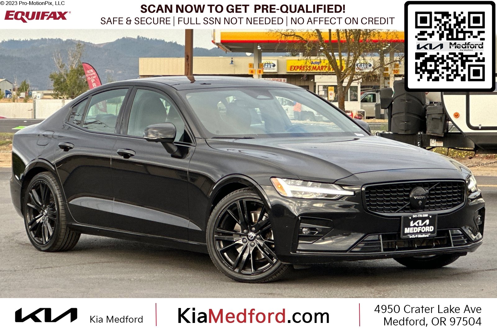 2024 Volvo S60 Plus's photo