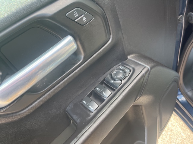 2021 Chevrolet Silverado 1500 Custom photo 25