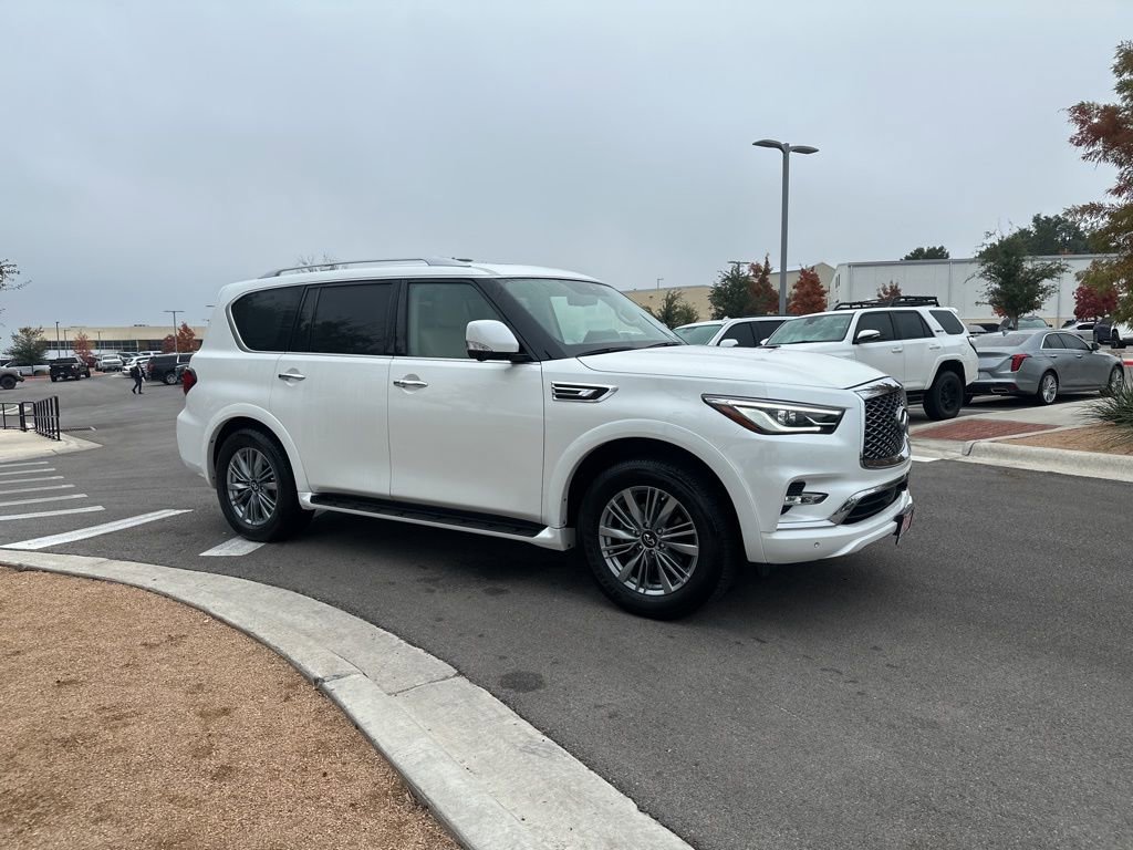 2023 INFINITI QX80 Luxe's photo
