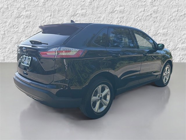 2021 Ford Edge SE photo 3