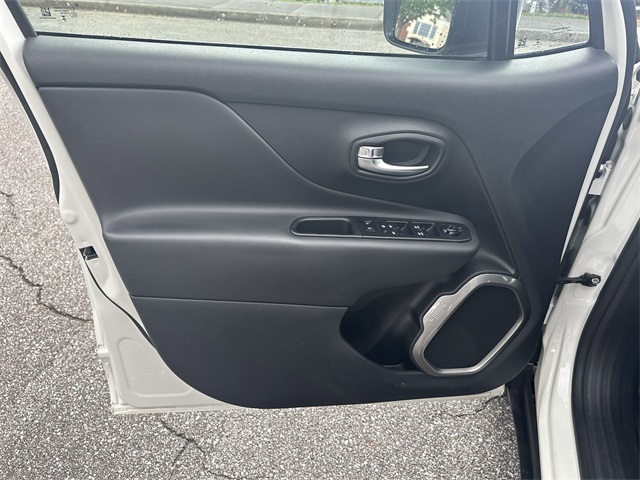 2022 Jeep Renegade Jeepster Sport Upland photo 7