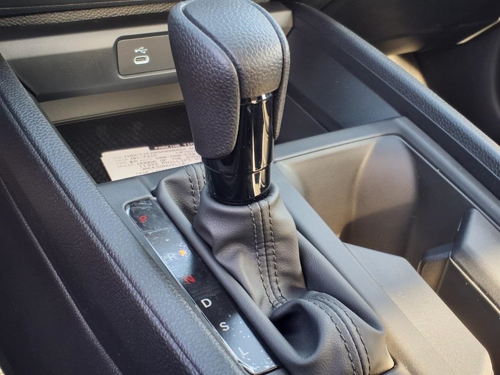 2025 Honda Accord LX photo 20