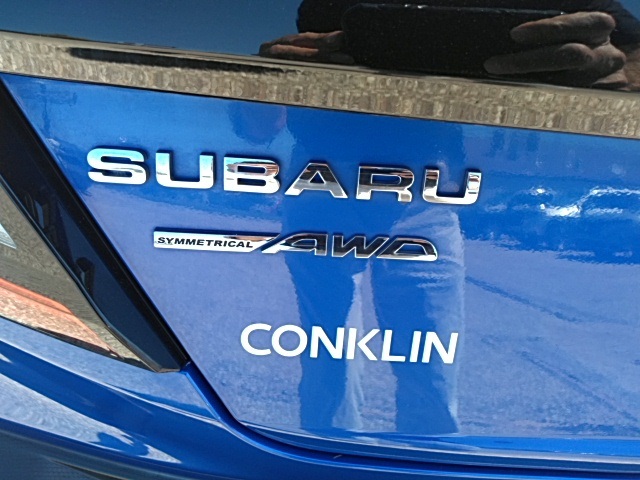 2022 Subaru WRX Base photo 17