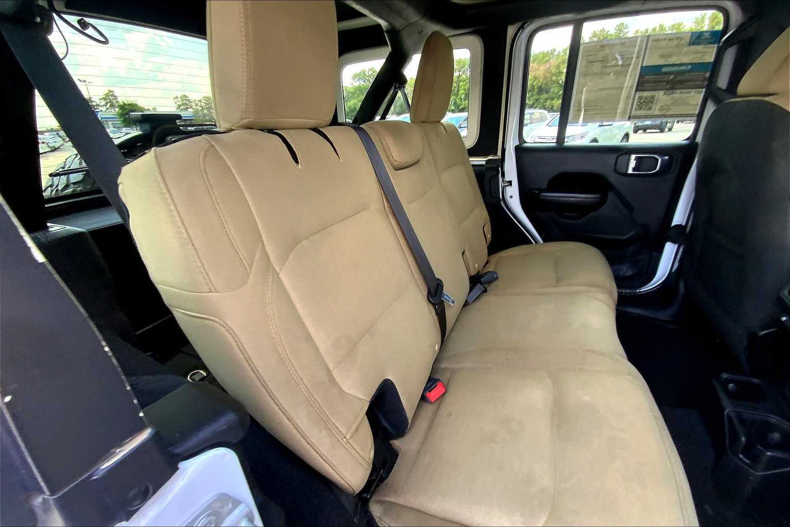 2018 Jeep Wrangler Unlimited Sport S photo 15