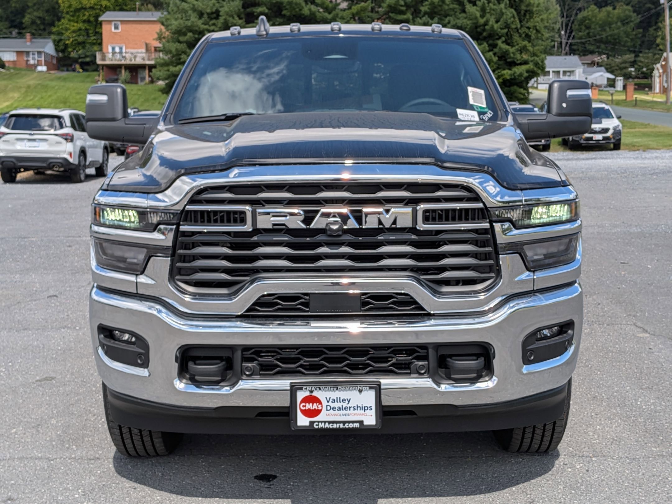 2025 Ram 2500 Tradesman photo 2