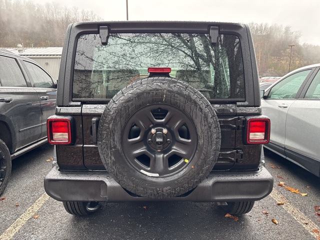 2026 Jeep Wrangler Sport photo 4