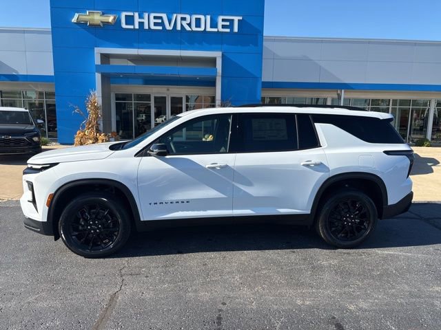 2026 Chevrolet Traverse photo 3