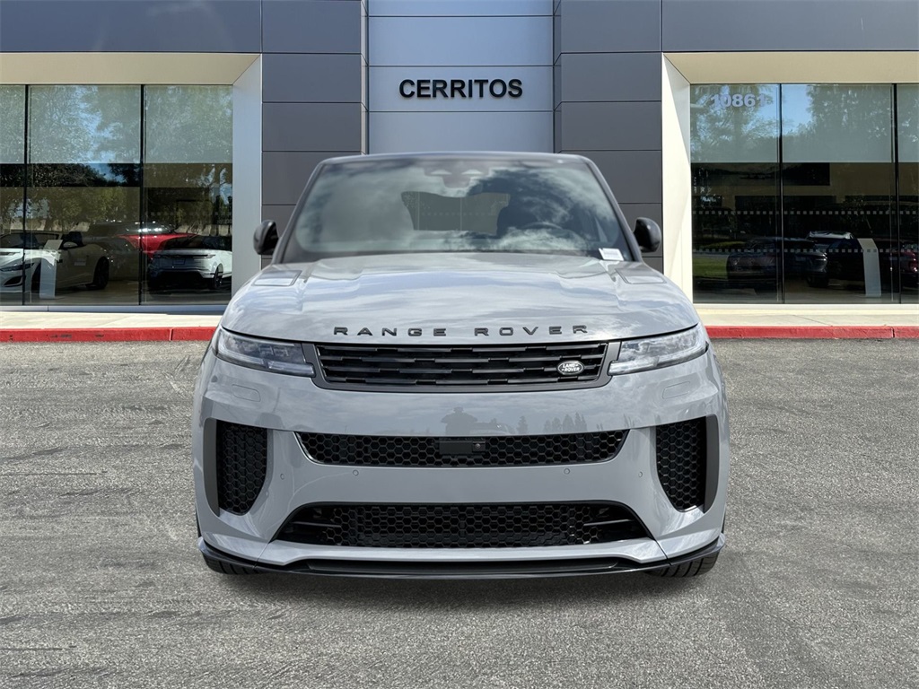 2025 Land Rover Range Rover Sport photo 2