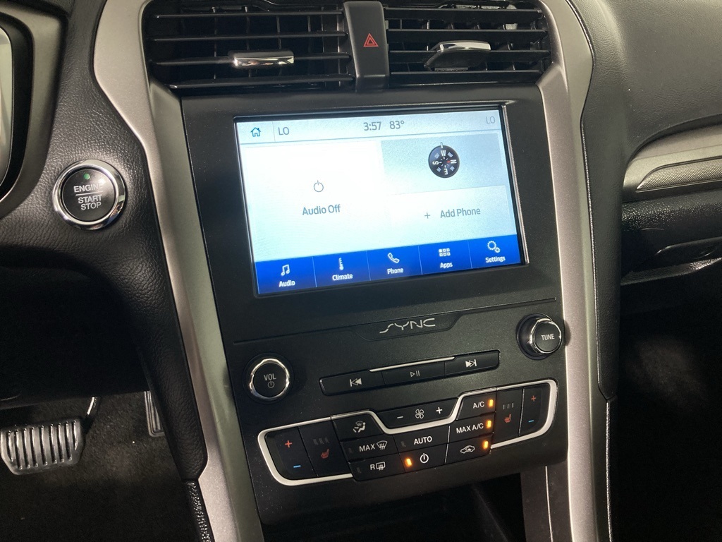 Used 2020 Ford Fusion SE with VIN 3FA6P0T92LR172427 for sale in Elk River, Minnesota