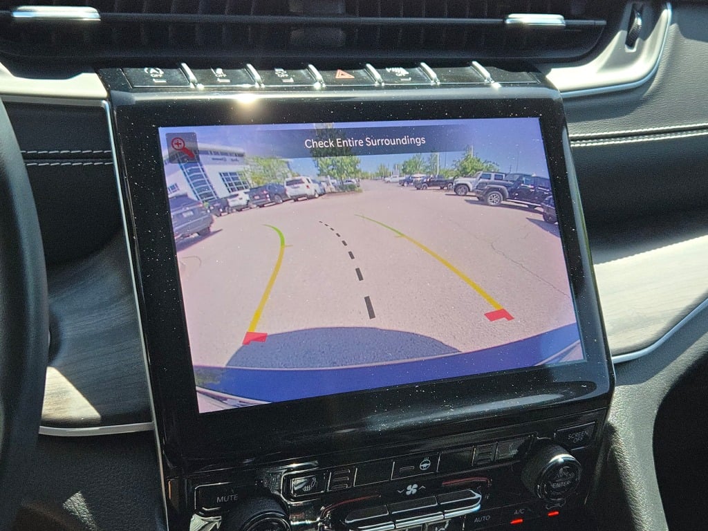 2022 Jeep Grand Cherokee Limited photo 30