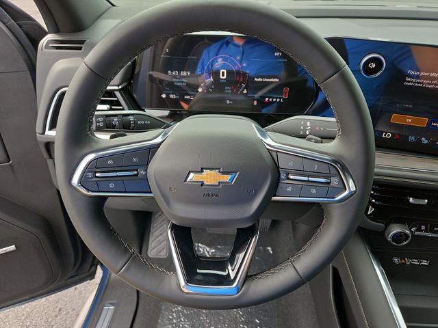 2025 Chevrolet Suburban Premier photo 8