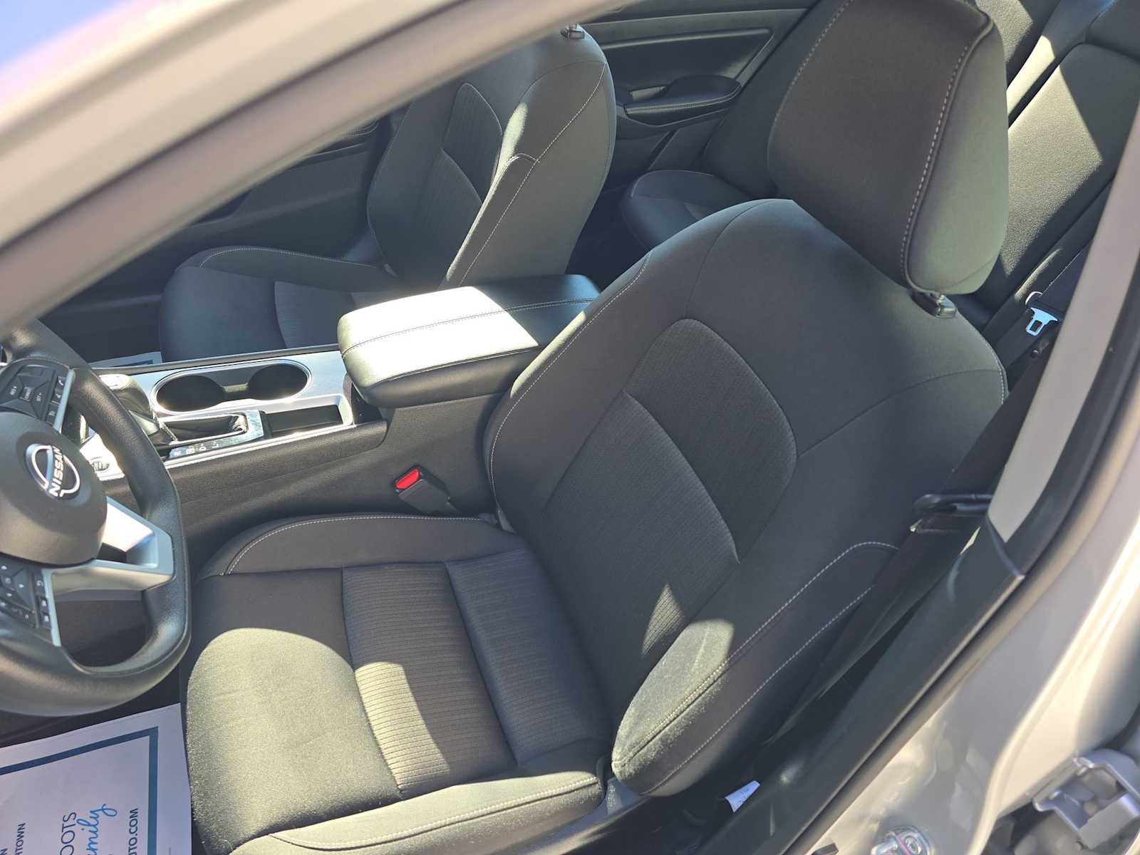 2024 Nissan Altima 2.5 SV photo 10