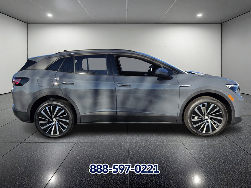 2025 Volkswagen ID.4 Pro photo 2