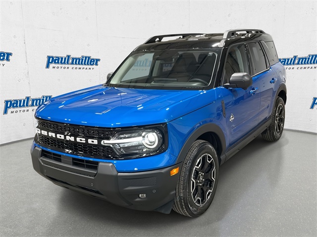 2025 Ford Bronco Sport Outer Banks's photo