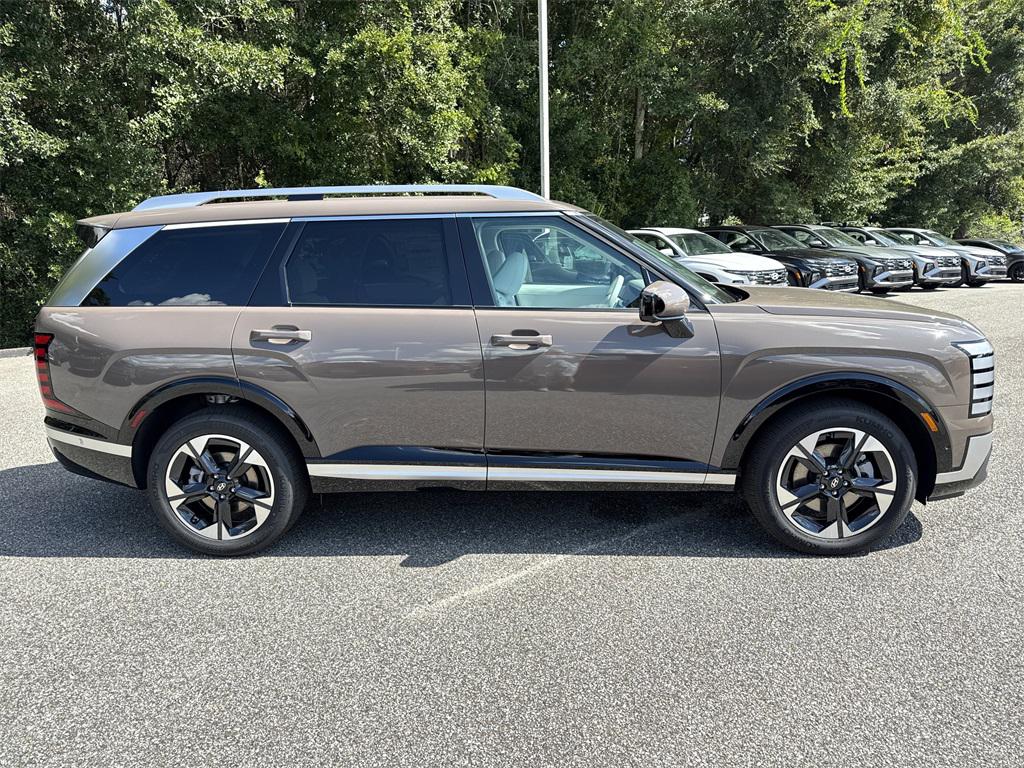 2026 Hyundai Palisade Limited photo 2
