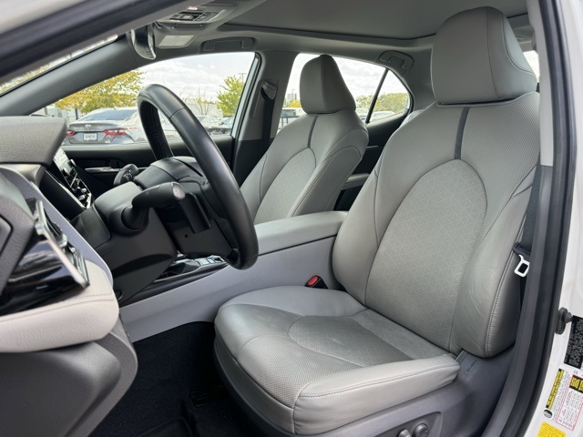 2021 Toyota Camry XSE V6 photo 9