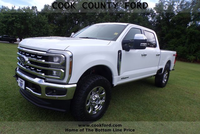 2025 Ford F-250 Lariat photo 3