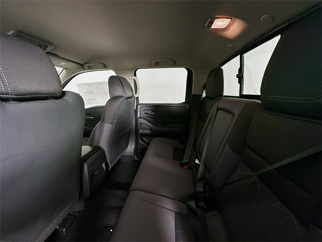 2025 Nissan Frontier SV photo 18