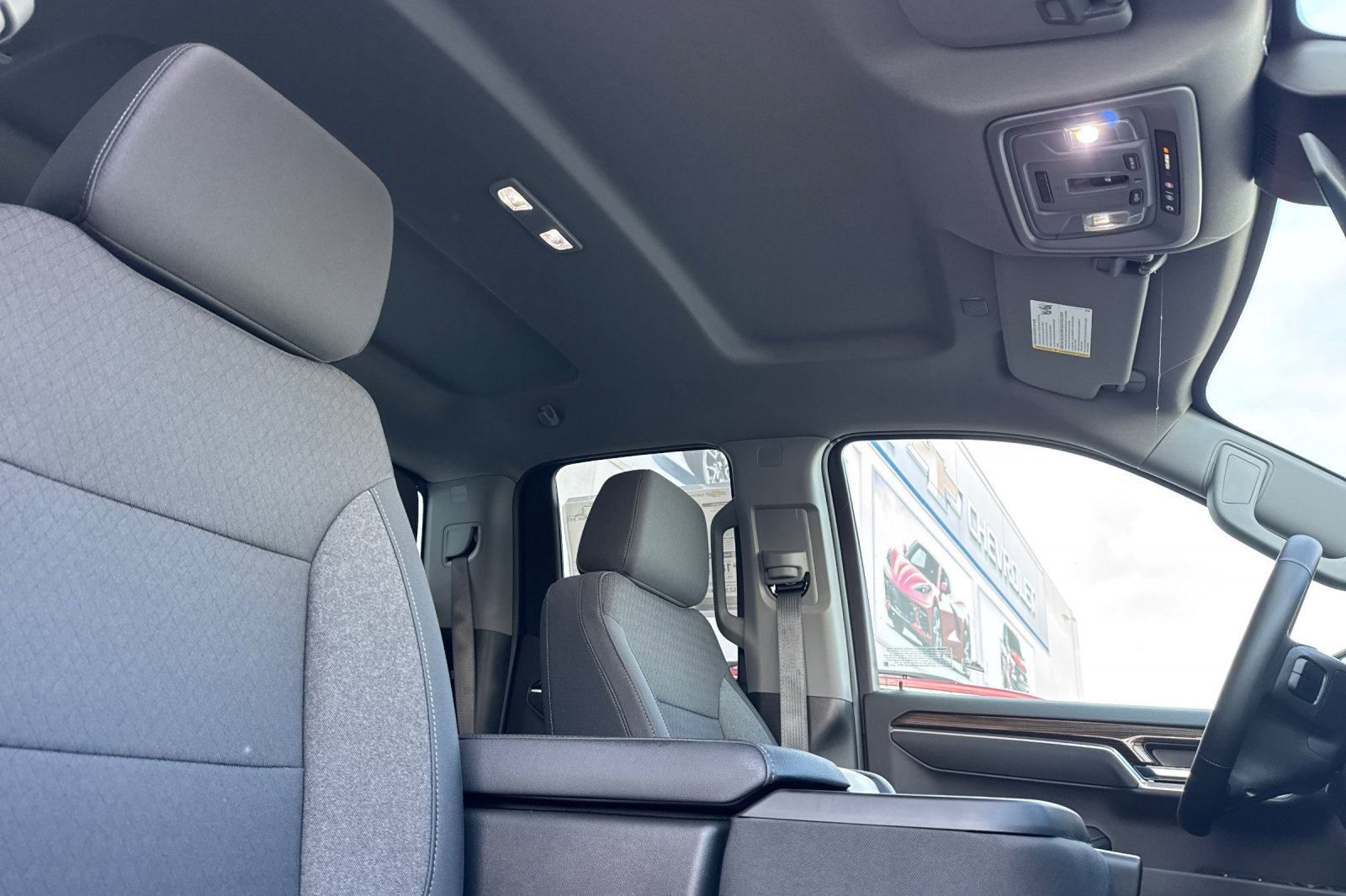2025 Chevrolet Silverado 1500 LT photo 16
