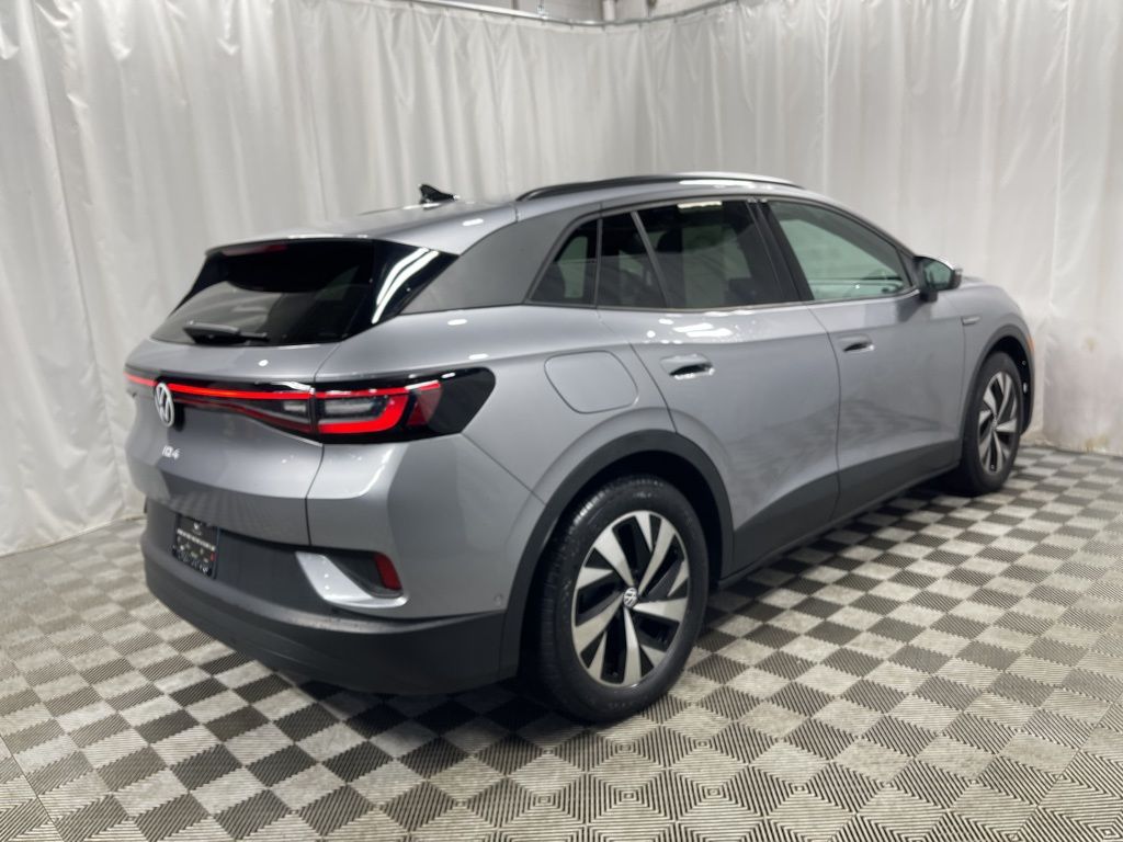 2023 Volkswagen ID.4 Pro photo 3