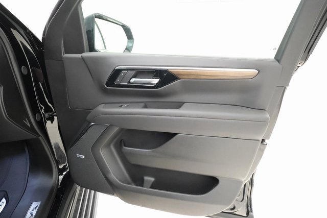 2026 Chevrolet Tahoe High Country photo 23