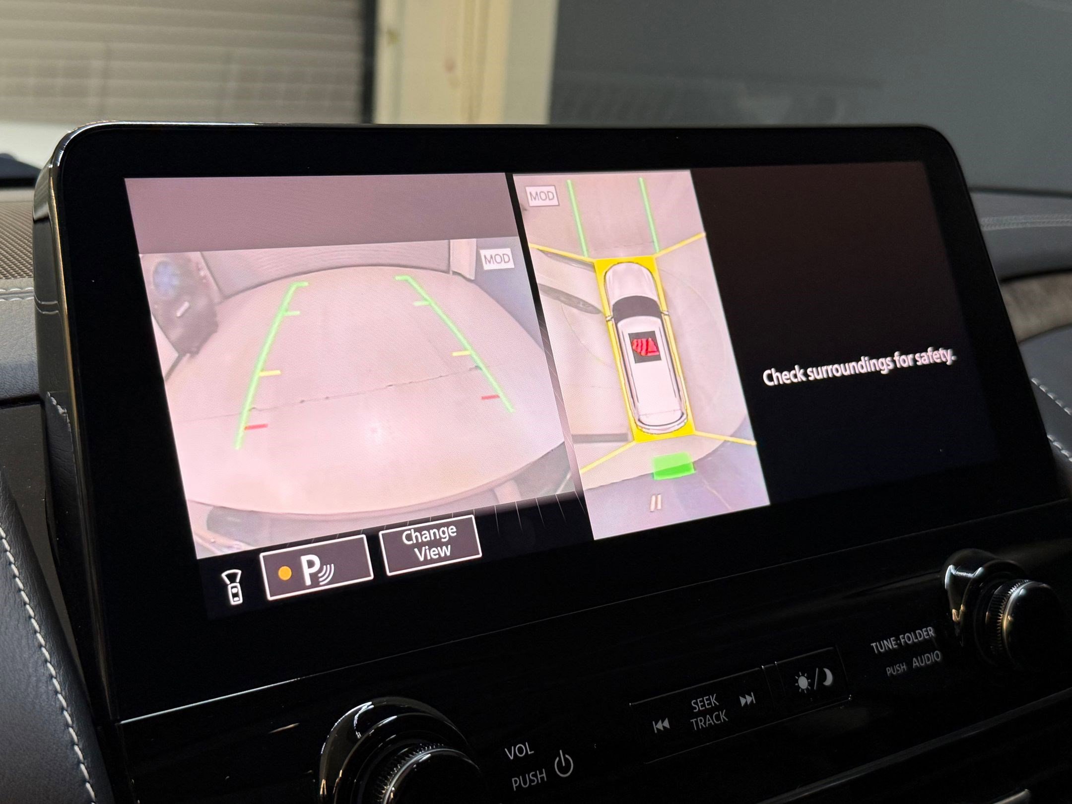 2022 Infiniti QX80 Premium Select photo 22