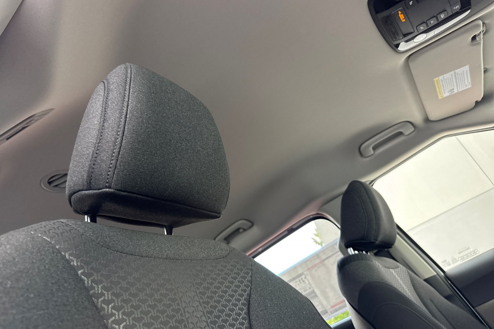 2026 Kia Carnival LX photo 12