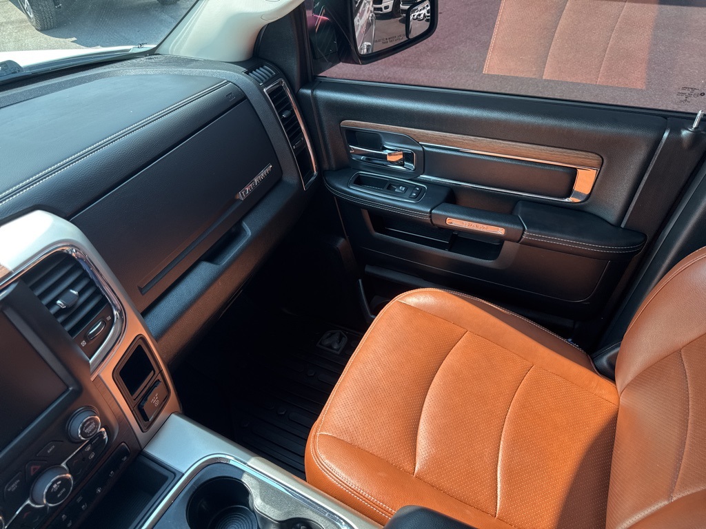 2016 Ram 1500 Laramie photo 28