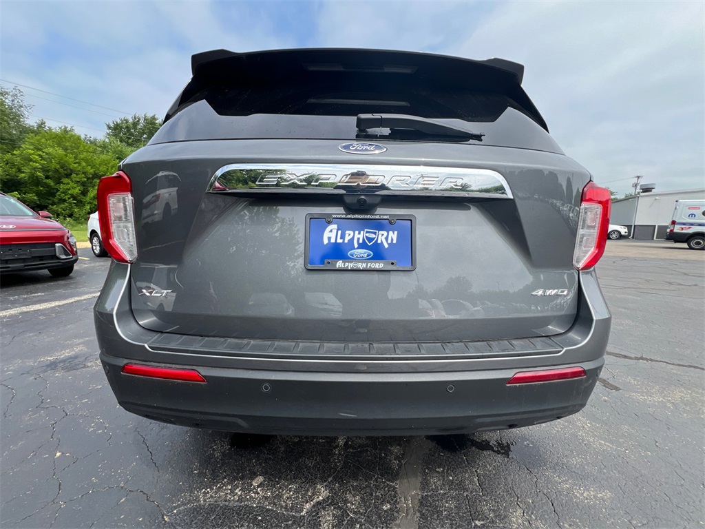 2022 Ford Explorer XLT photo 32