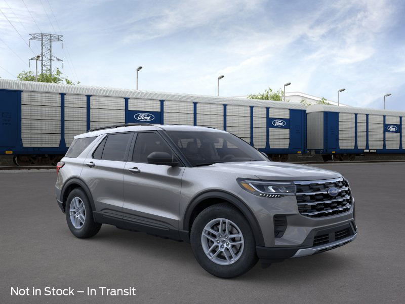 2026 Ford Explorer photo 3