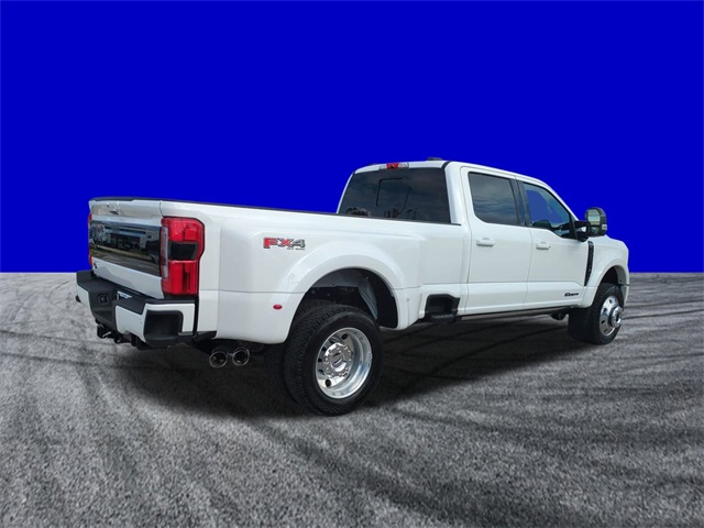 2026 Ford F-450 Platinum photo 4