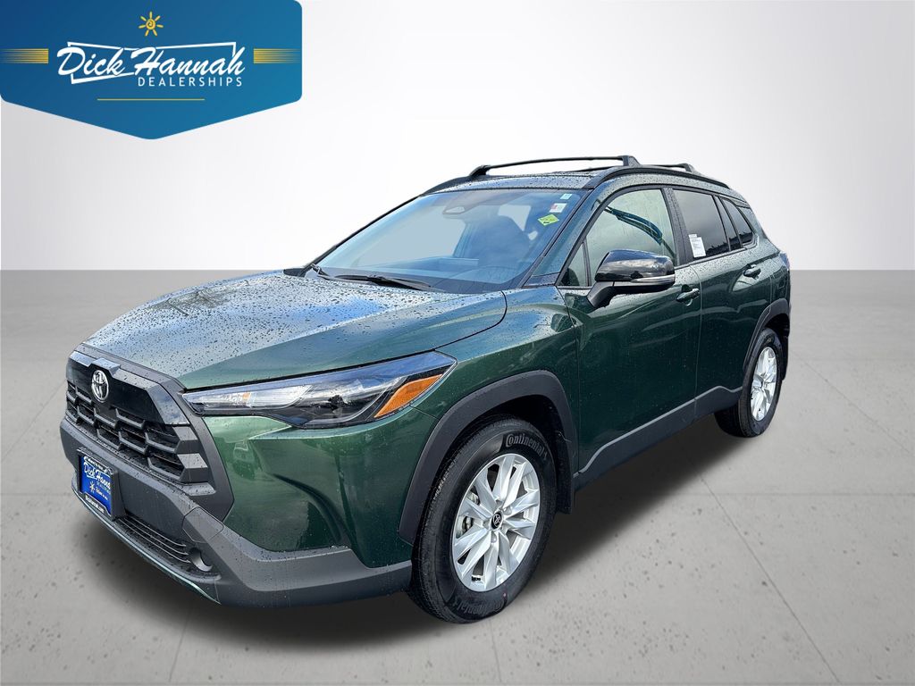 2026 Toyota Corolla Cross LE's photo