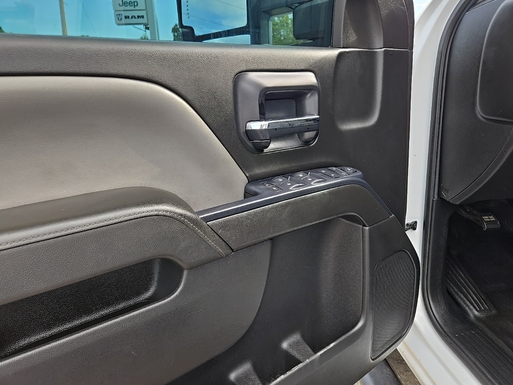 2015 Gmc Sierra Base photo 38
