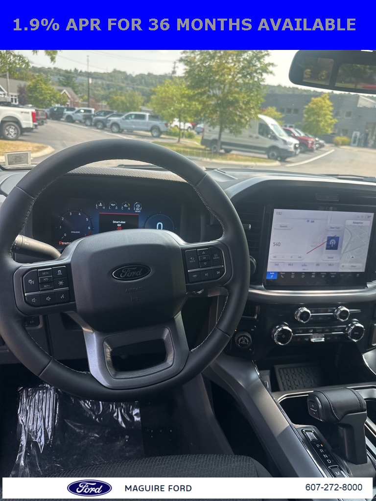 2025 Ford F-150 XLT photo 13