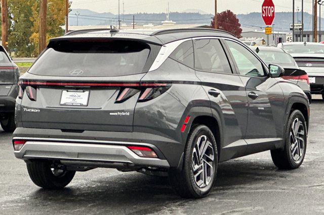 2026 Hyundai Tucson Hybrid Limited photo 2