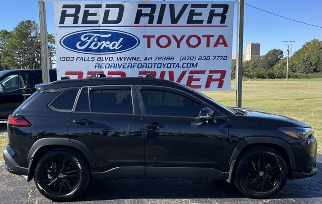 2024 Toyota Corolla Cross Nightshade's photo