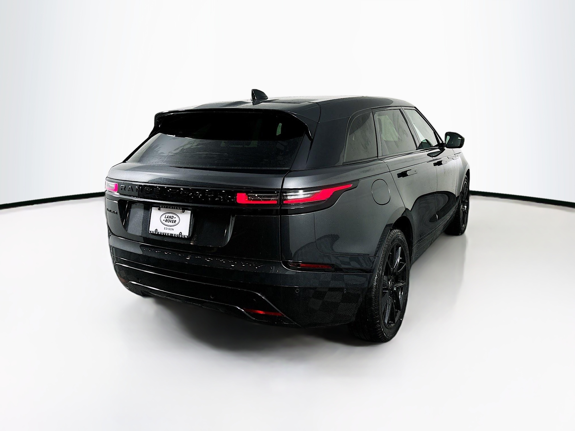 2026 Land Rover Range Rover Velar SE photo 2