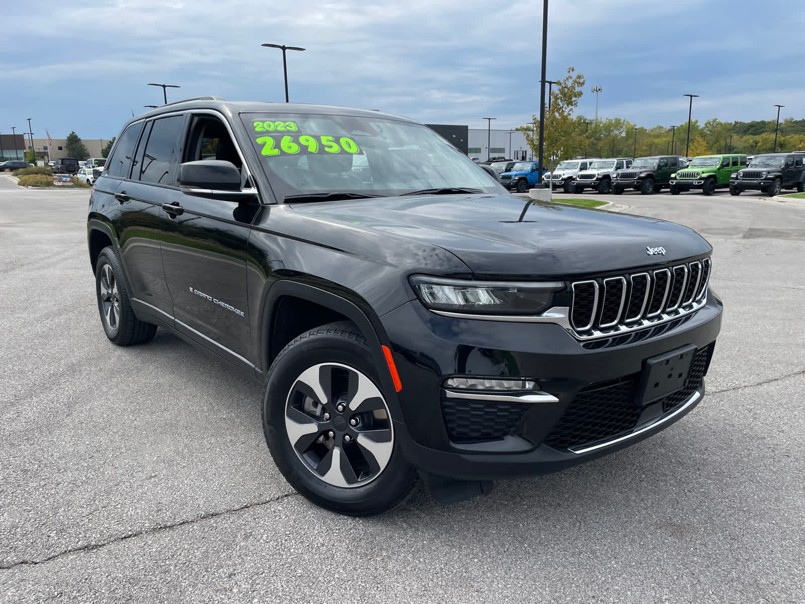 Used 2023 Jeep Grand Cherokee 4xe with VIN 1C4RJYB62PC624010 for sale in Kansas City