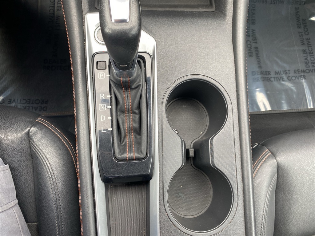 2021 Nissan Altima 2.5 SR photo 13