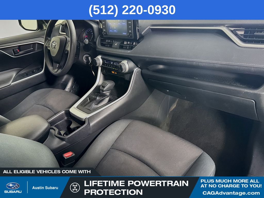 2019 Toyota RAV4 LE photo 28