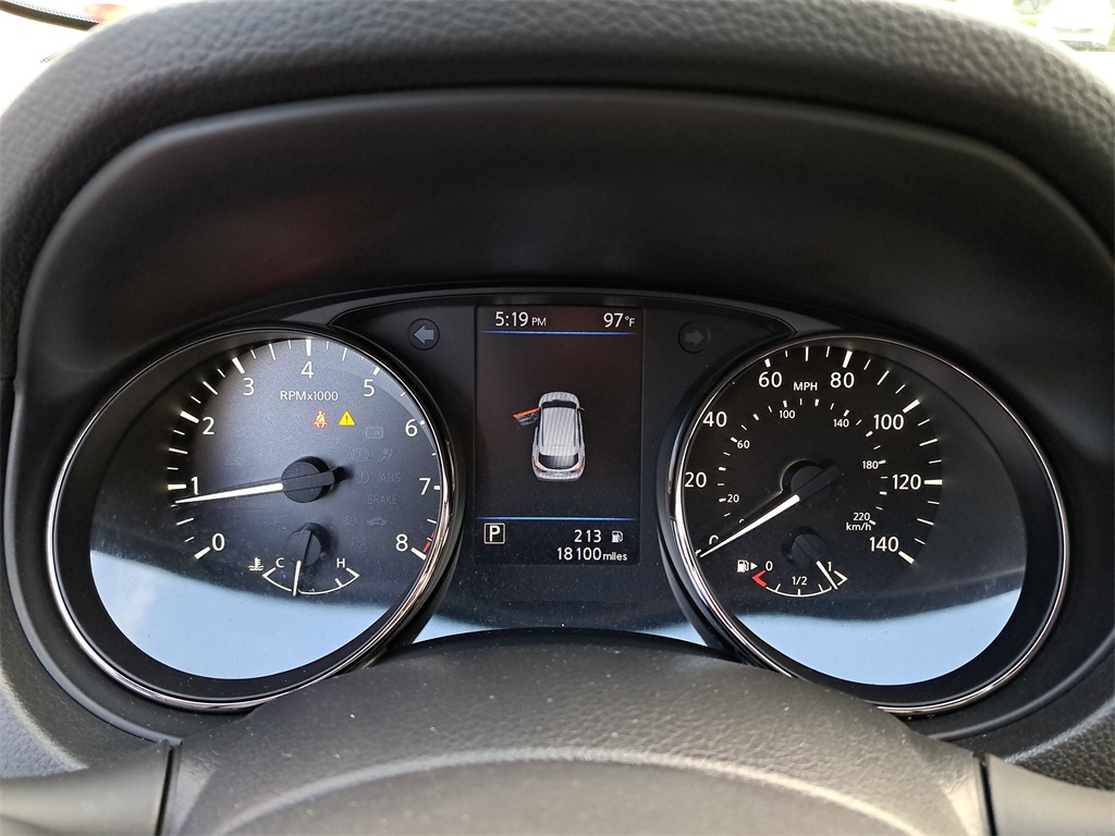 2021 Nissan Rogue Sport SV photo 25