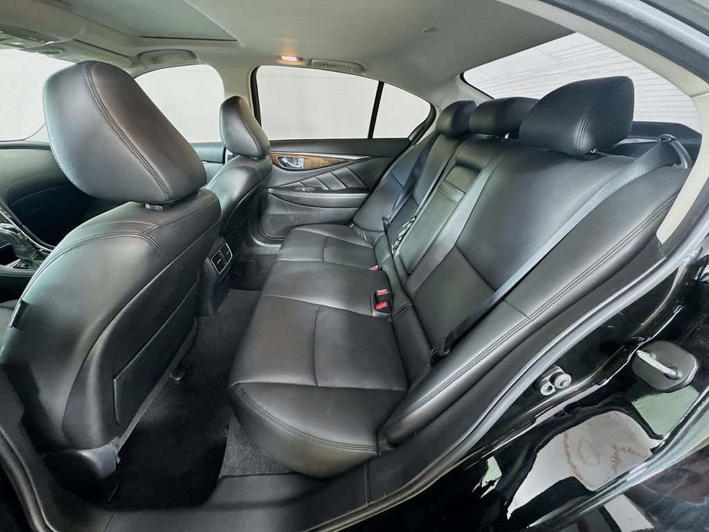2018 Infiniti Q50 3.0t LUXE photo 27