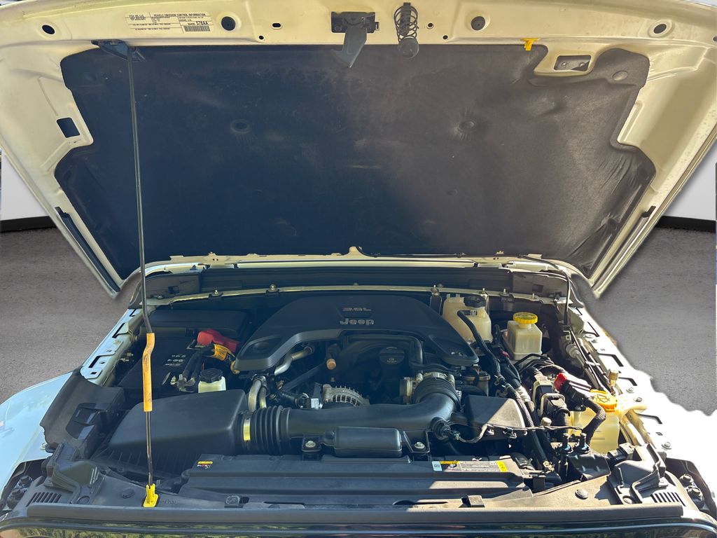 2021 Jeep Gladiator Willys photo 11